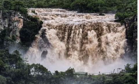 Cidades de Goiás são castigadas por chuvas torrenciais.
