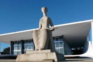 Delegado da PF descobre no STF que também é investigado