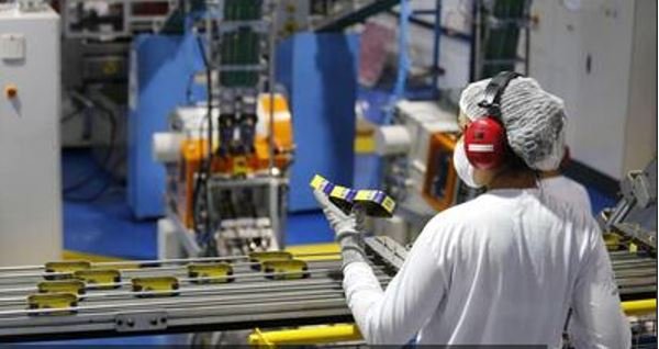 Índice de expectativas do setor industrial volta a cair, informa CNI