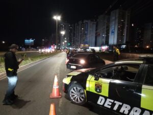 Fiscalização do licenciamento 2025 para veículos de placas com final 6, 7 e 8 começa na segunda (1º/12)