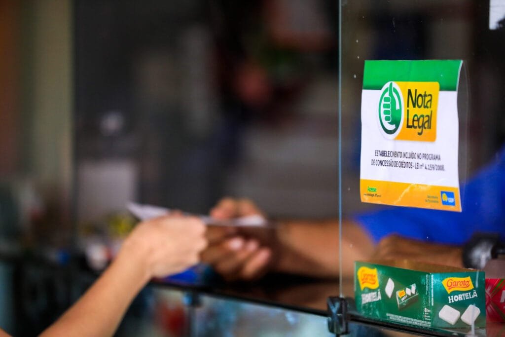 Correio de Santa Maria - Nota Legal: morador de Taguatinga ganha prêmio de R$ 1 milhão com compra de R$ 145 em mercado de Santa Maria, no DF