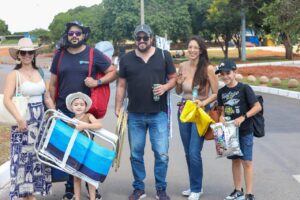 Famílias se entusiasmam com retorno do automobilismo ao Autódromo de Brasília 