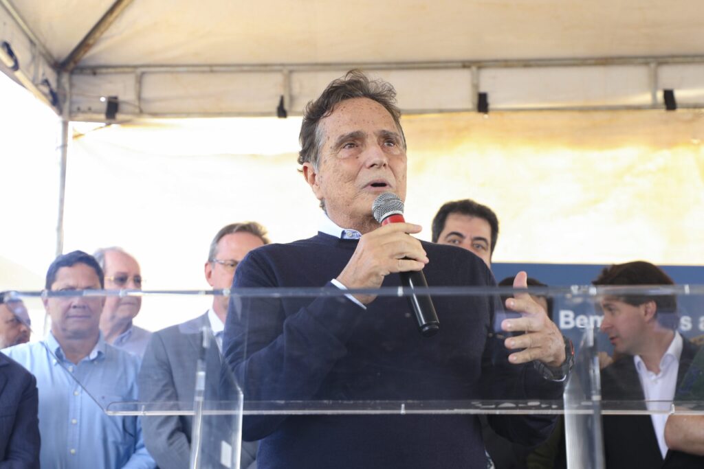 Tricampeão mundial Nelson Piquet puxará grid com filho na pole position