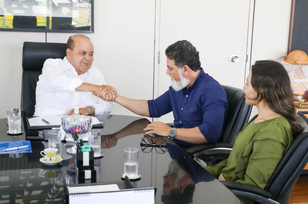 Ibaneis Rocha encaminha à CLDF Projeto de Lei que garante jornada de trabalho diferenciada para servidoras lactantes