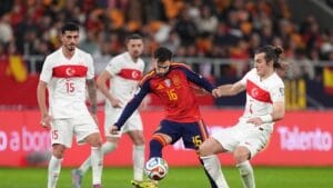 Correio de Santa Maria - Espanha empata com a Turquia e garante vaga na Copa do Mundo