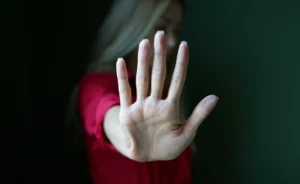 Violência psicológica atinge 88% das mulheres no Brasil, aponta levantamento