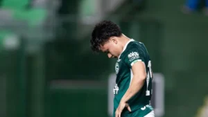Goiás desperdiçou oito pontos contra equipes que terminaram rebaixadas