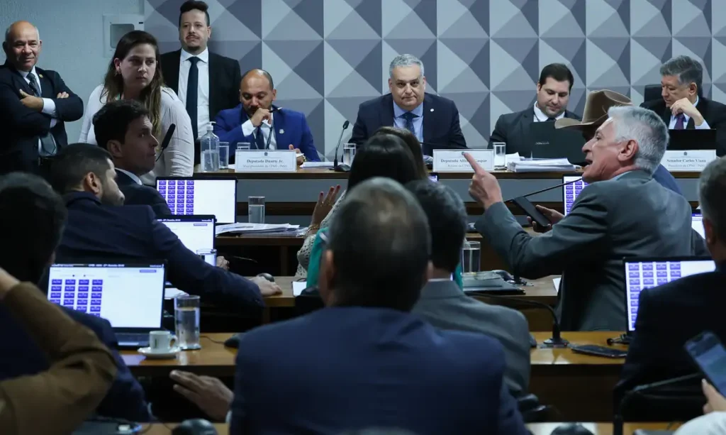 CPMI do INSS aprova prisões preventivas