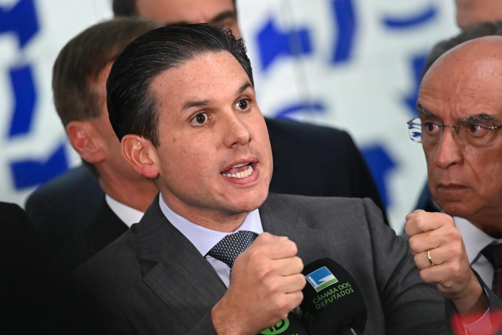 Motta recorre a ex-Bope para defender PL Antifacção aprovado na Câmara