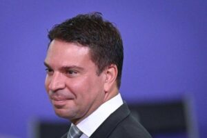 Correio de Santa Maria - Moraes decreta prisão de Ramagem; o que se sabe