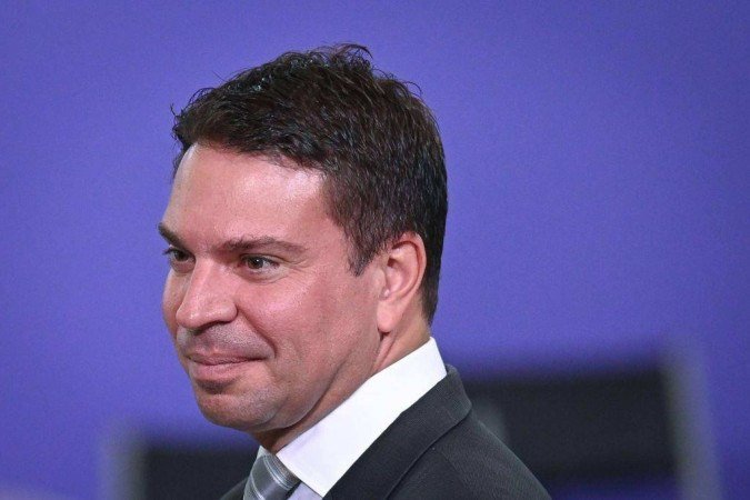 Correio de Santa Maria - Moraes decreta prisão de Ramagem; o que se sabe