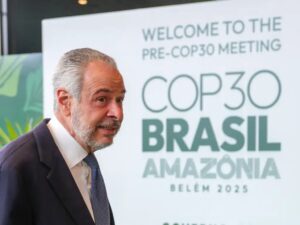 Rascunhos de textos da COP30 frustram ao não abordar abandono de combustíveis fósseis