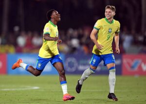 Com gol no fim, Brasil bate Marrocos e vai à semi do Mundial Sub-17