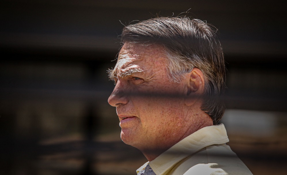 Bolsonaro pede a Moraes para cumprir pena em casa: ‘Saúde profundamente debilitada’