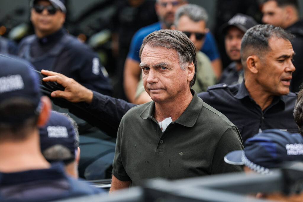 Para Moraes, pedidos de prisão domiciliar humanitária de Bolsonaro foram prejudicados
