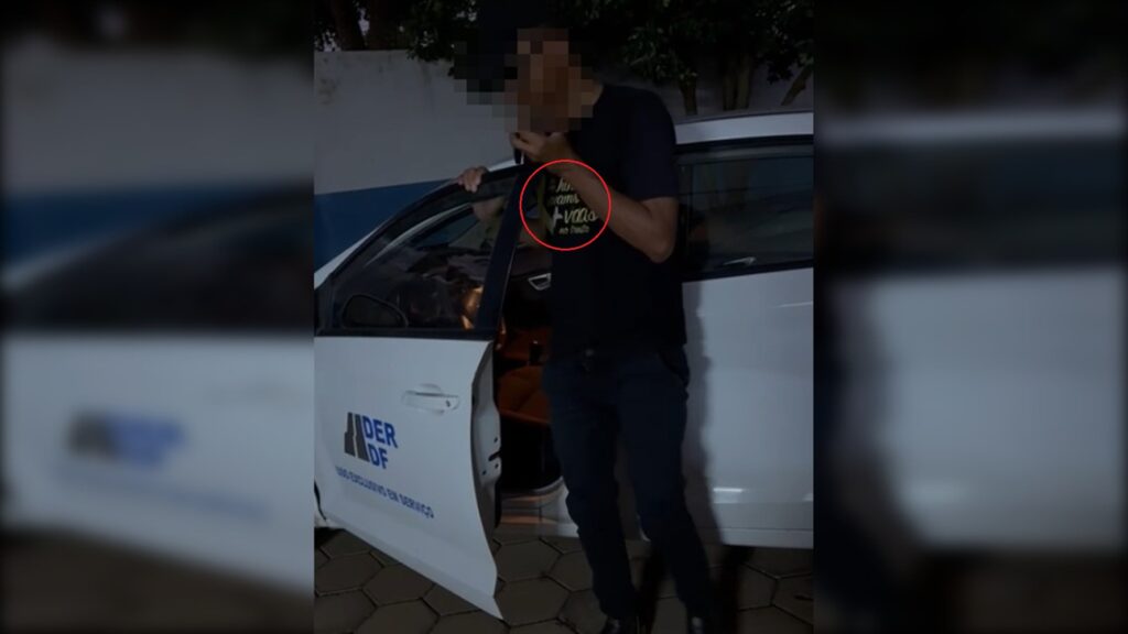 Funcionário que dirigia viatura bêbado vestia camisa do Maio Amarelo