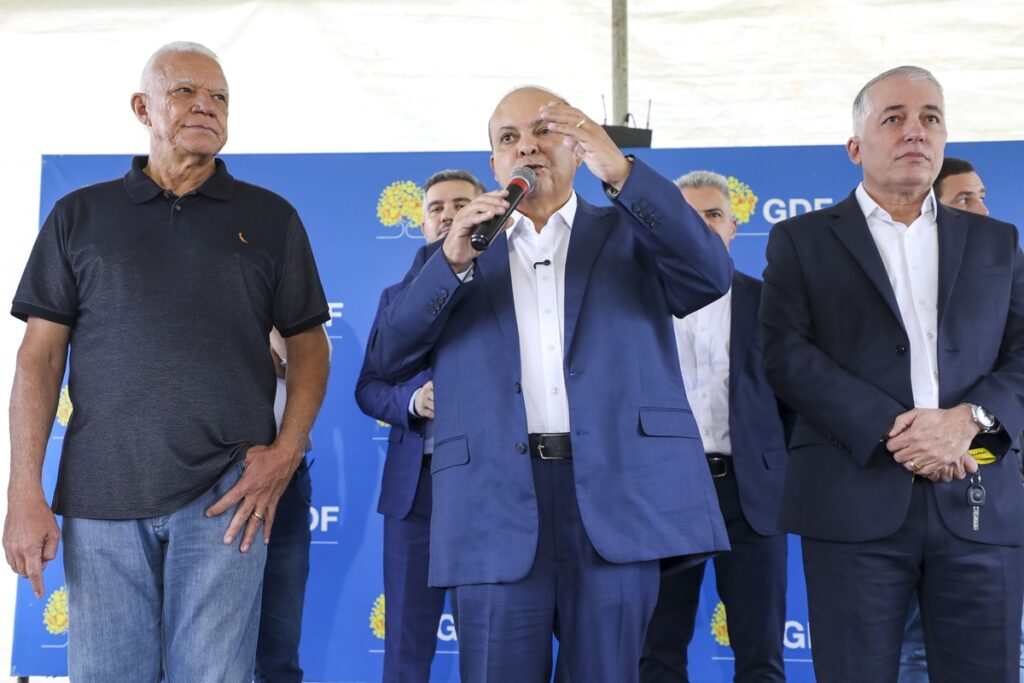 Ibaneis antecipa entrega de 90 ônibus de frota renovada da Pioneira