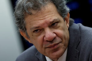 Estremecimento eventual entre governo e Congresso é natural e passageiro, diz Haddad