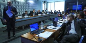 CPMI do INSS adia votação sobre convocação de Jorge Messias