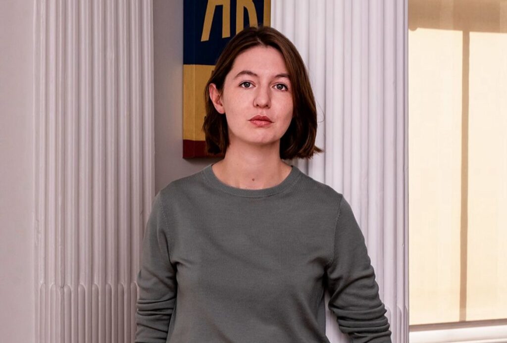 Sally Rooney: Proibição de grupo pró-Palestina pode levar à retirada de livros no Reino Unido