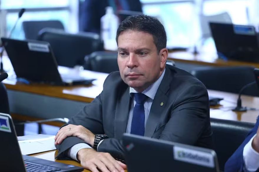 Correio de Santa Maria - Presidente da CCJ da Câmara diz que cassação de Ramagem não deve ser automática e precisa passar por votação