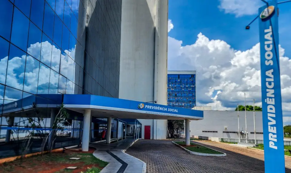 Correio de Santa Maria - INSS começa a exigir biometria para novos aposentados e beneficiários