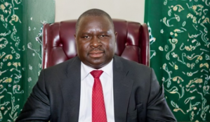 Adolf Hitler Uunona busca reeleição na Namíbia