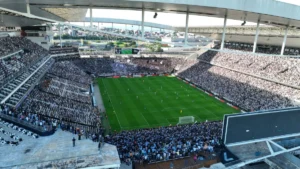 Torcida anuncia fim da vaquinha para quitar estádio do Corinthians