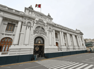 Congresso do Peru cede a protestos e amplia prazo para formalizar mineração artesanal