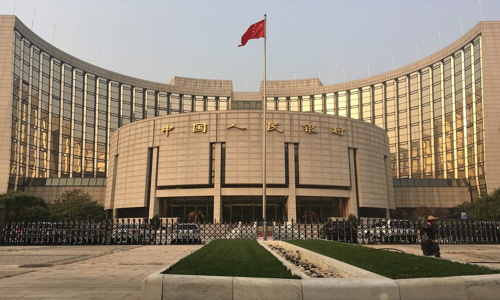 BC da China reforça apoio para reduzir riscos da dívida de plataformas de financiamento