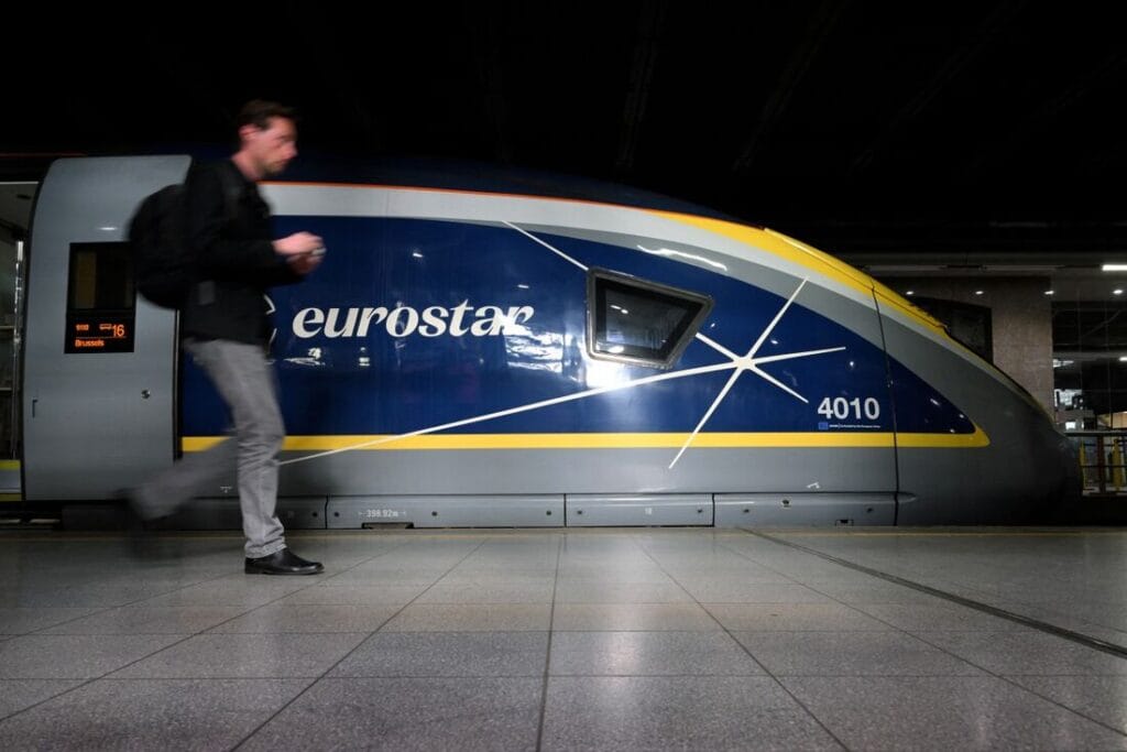 Eurostar anuncia retomada progressiva do tráfego sob o Canal da Mancha após problema técnico