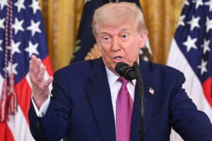 Plano de gastos de Trump receberá novas doações milionárias
