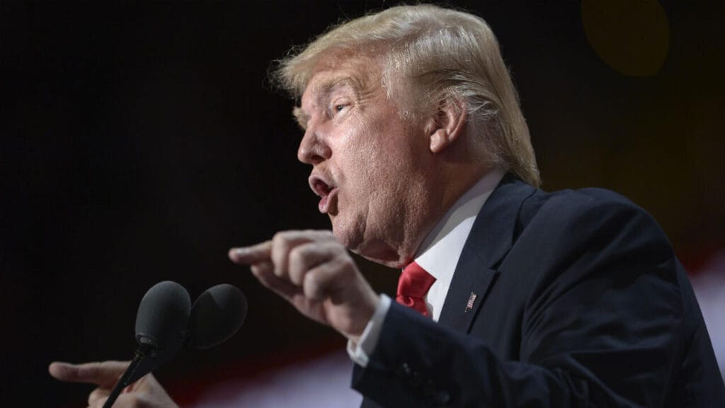 Casa Branca: Trump concluiu conversa telefônica positiva com Putin sobre Ucrânia