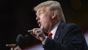 Casa Branca: Trump concluiu conversa telefônica positiva com Putin sobre Ucrânia