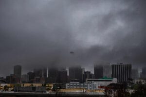 Nevasca põe Nova York em alerta e gera onda de cancelamentos de voos