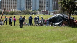 Ação de acolhimento à população de rua no Plano Piloto