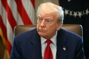 Trump: entrevistamos 3 ou 4 candidatos a presidência do Fed; Bowman e Waller são “fantásticos”