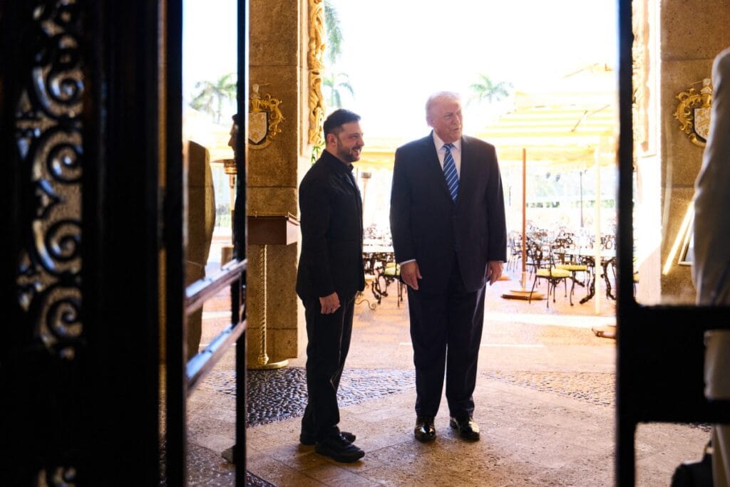 EUA ofereceu garantias de segurança ‘sólidas’ por 15 anos mas Kiev deseja mais, afirma Zelensky