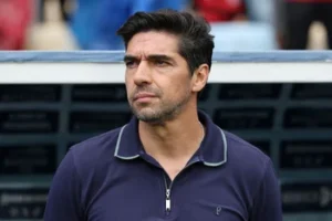 Abel Ferreira sobre permanência: “Gosto muito de estar no Palmeiras”