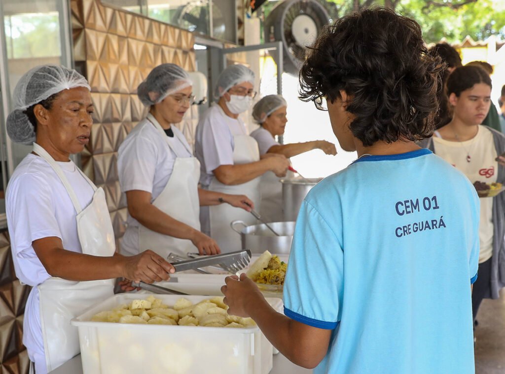 Agricultura familiar abastece escolas públicas do DF e garante alimentação de qualidade para 697 unidades