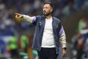 Davide Ancelotti elogia atuação do Botafogo e fala sobre rodada final