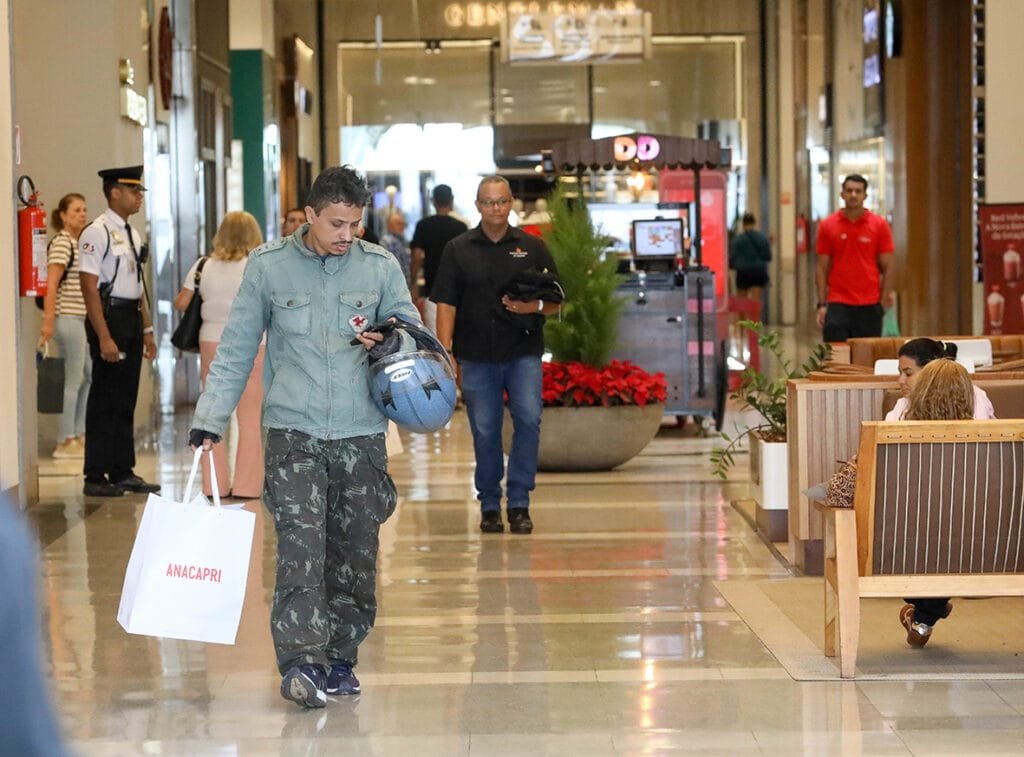 Procon-DF orienta sobre compras de Natal