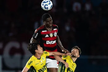 Brasileirão: com chuva de gols, Mirassol e Flamengo empatam no Maião