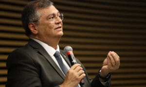 Dino quebra sigilo de Sóstenes Cavalcante e Carlos Jordy em ação sobre desvio de cota parlamentar