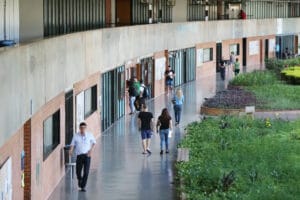 Orçamento 2026 traz corte de quase R$ 500 milhões para universidades