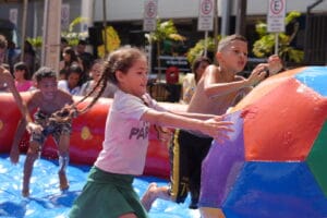 Comunidade Kids leva diversão e serviços a Arniqueira