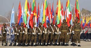 Começam as eleições organizadas pela junta militar em Mianmar