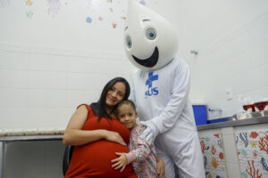 Gestantes poderão tomar a vacina VSR neste sábado (6) em 40 pontos do Distrito Federal.