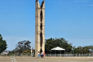 Reforma na Praça dos Três Poderes terá 1ª etapa concluída em 2026