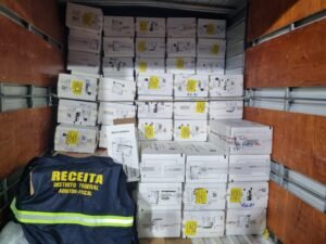 GDF recolhe botox e cosméticos com notas fiscais irregulares